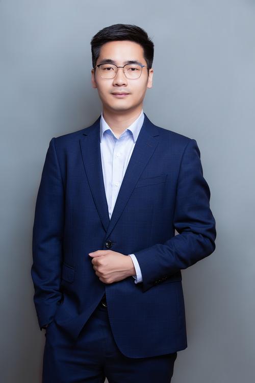 郑代春 美术指导负责人